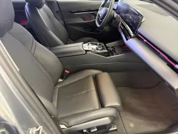 BMW 520dLimousine a.LED Navi Kamera Leder DriveA DAB