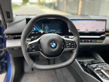 BMW 520dA DAPlus Navi adLED Leder Kamera