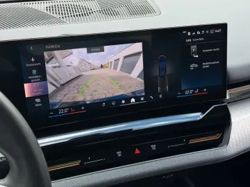 BMW 520i Lim. M Sport ACC LED LiveCockpit Leder Memo