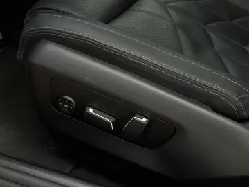 BMW 520i Lim. M Sport ACC LED LiveCockpit Leder Memo