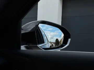 BMW 520i Lim. M Sport ACC LED LiveCockpit Leder Memo