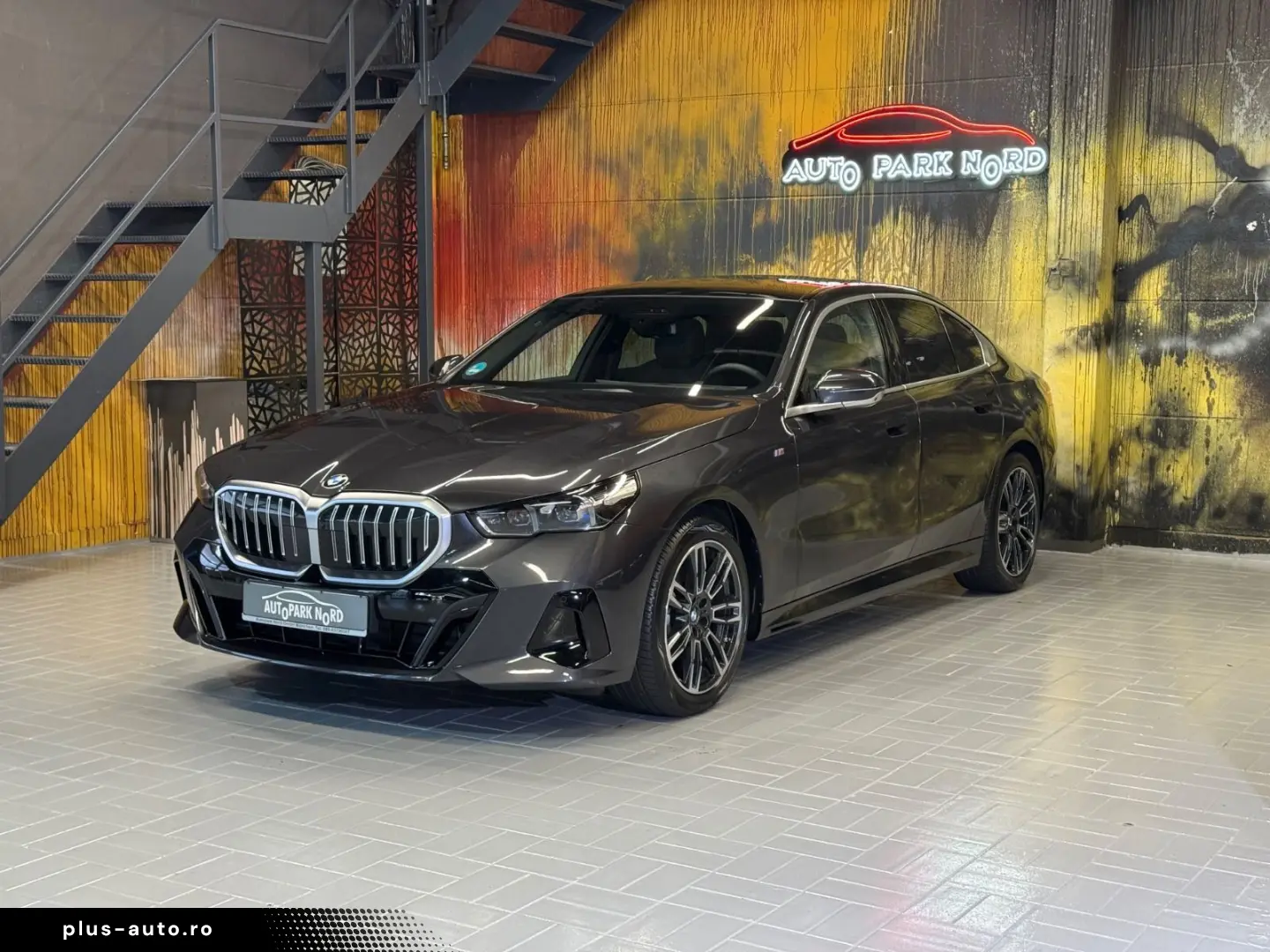 BMW 520i M Sport~PANO~LED~KAMERA 360 ~HEAD-UP
