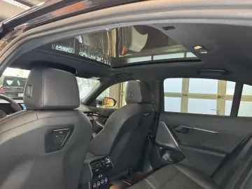 BMW 520i M Sport~PANO~LED~KAMERA 360 ~HEAD-UP