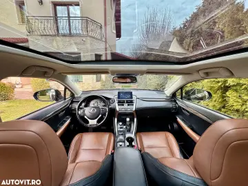 Lexus Seria NX 300h E-FOUR Luxury Line