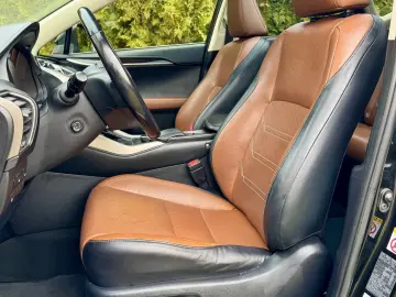 Lexus Seria NX 300h E-FOUR Luxury Line