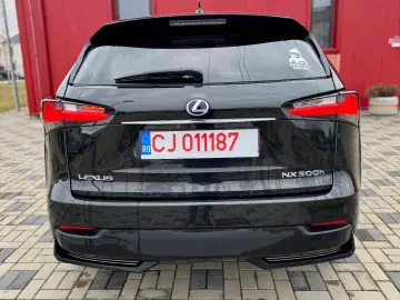 Lexus Seria NX 300h E-FOUR Luxury Line