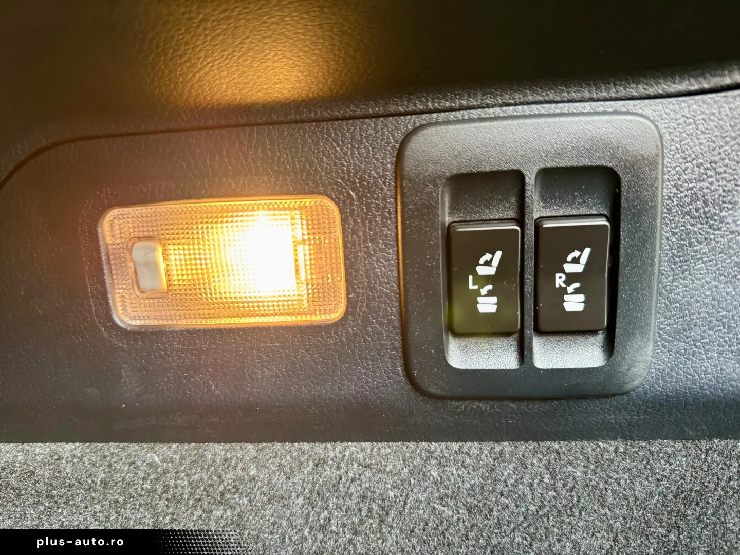 Lexus Seria NX 300h E-FOUR Luxury Line