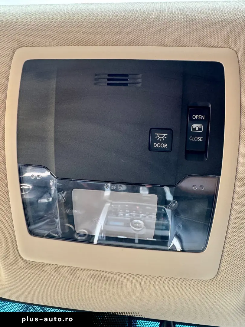 Lexus Seria NX 300h E-FOUR Luxury Line