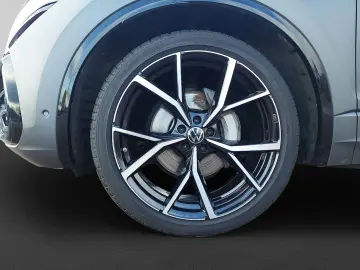 VW Touareg 3.0 V6 TDI 4Motion R-Line