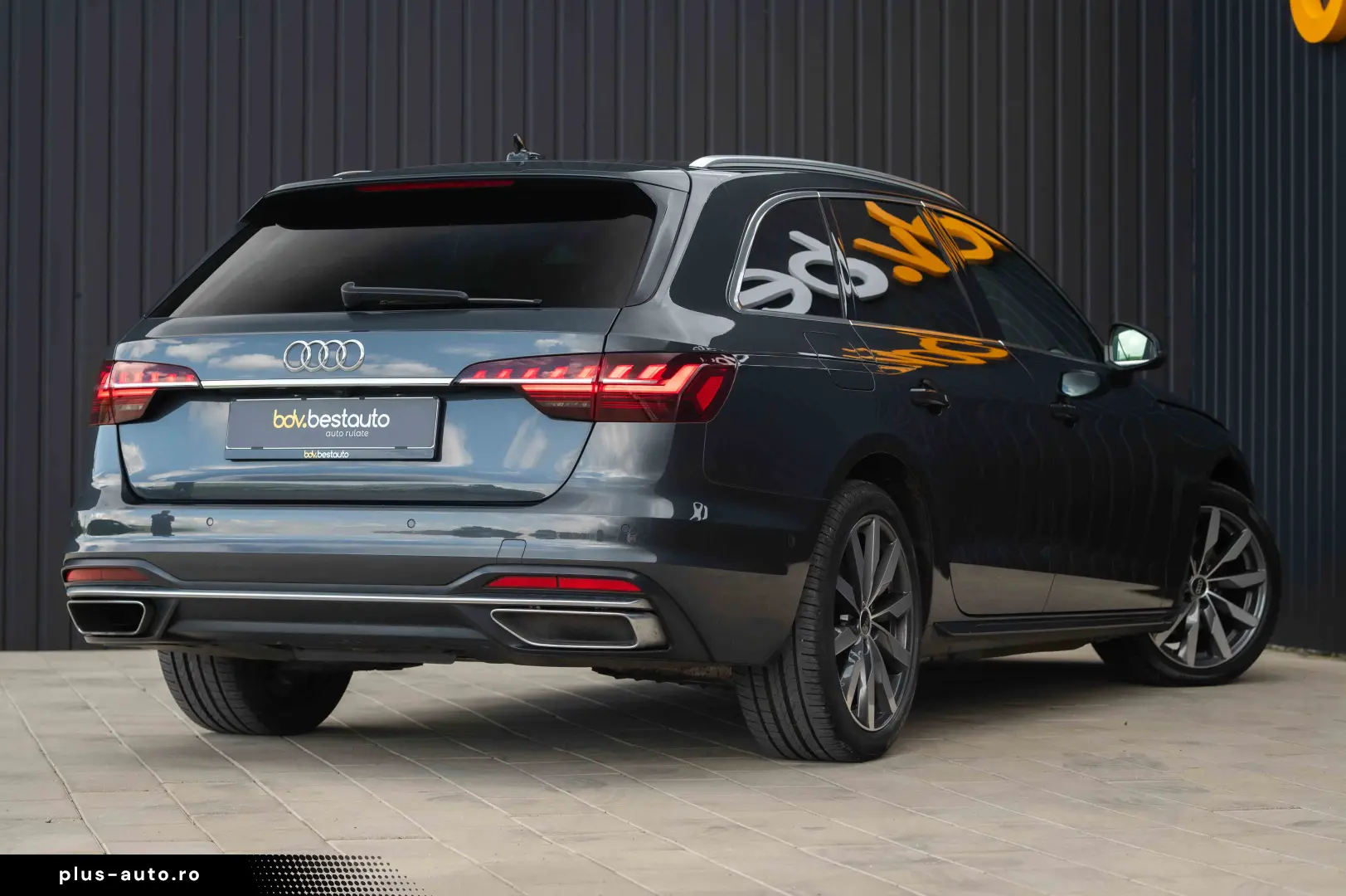 Audi A4 35 TDI S tronic MHEV Advanced