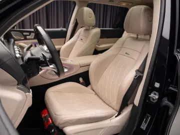 MERCEDES-BENZ GLS 63 AMG 4Matic _MansoryCarbon_P850_23