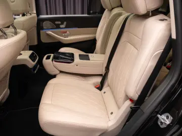 MERCEDES-BENZ GLS 63 AMG 4Matic _MansoryCarbon_P850_23