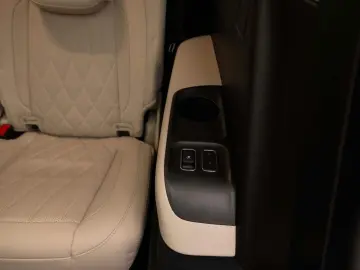 MERCEDES-BENZ GLS 63 AMG 4Matic _MansoryCarbon_P850_23