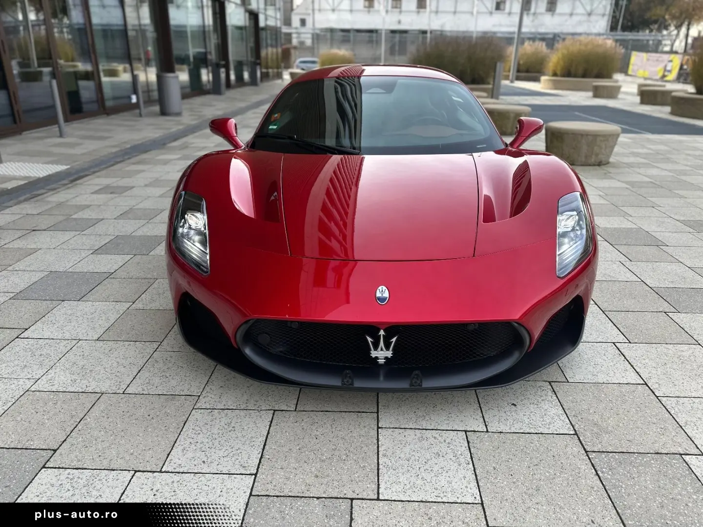 MASERATI MC20