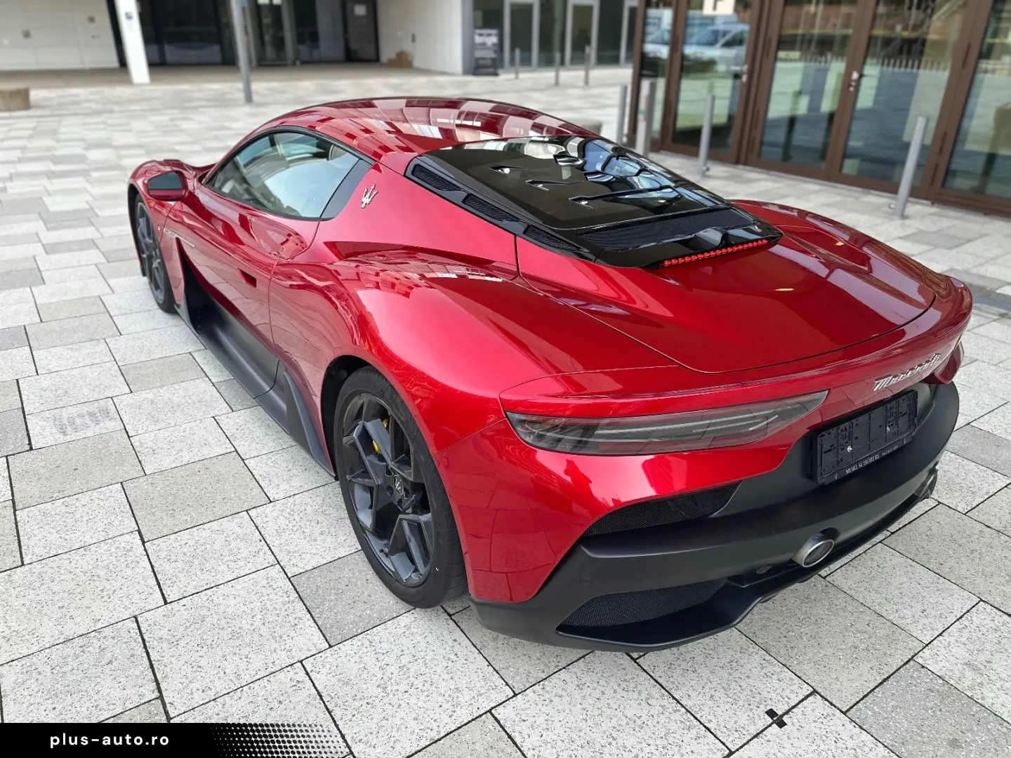 MASERATI MC20