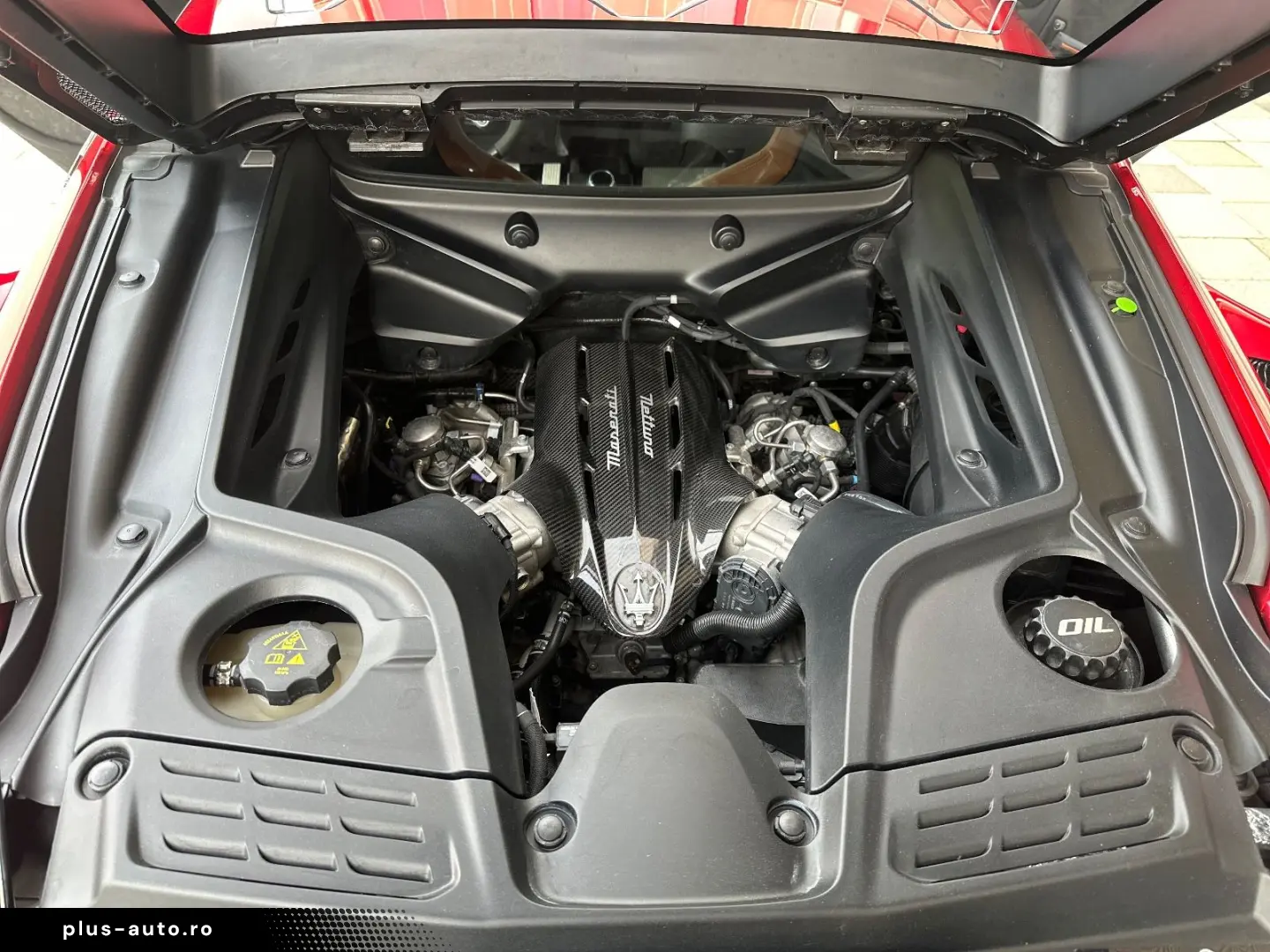 MASERATI MC20