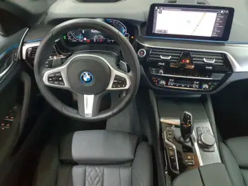 BMW 545e xDrive Aut.M Sport Navi HuD Leder