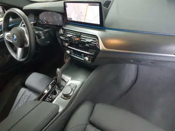 BMW 545e xDrive Aut.M Sport Navi HuD Leder