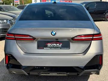 BMW 520d Lim. M-Sportpacket G60  Panorama Komfortzg.