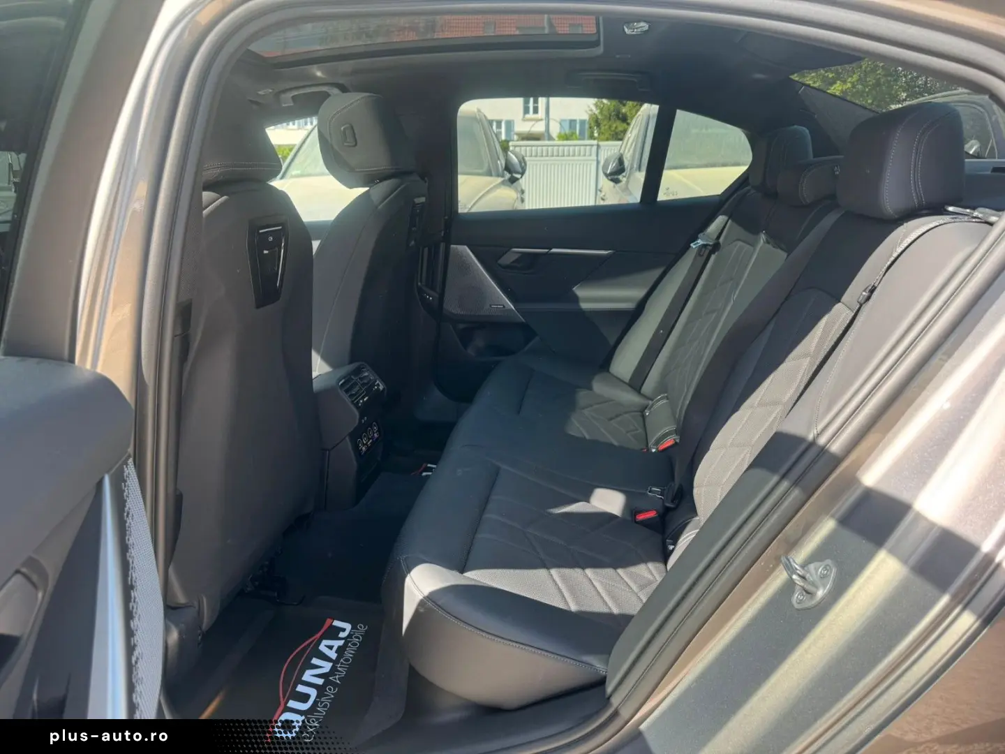 BMW 520d Lim. M-Sportpacket G60  Panorama Komfortzg.