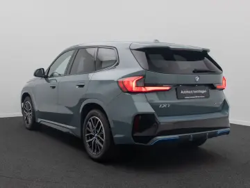BMW iX1 xD30 M Sport HUD DAB AHK 360  CockpitPro 18
