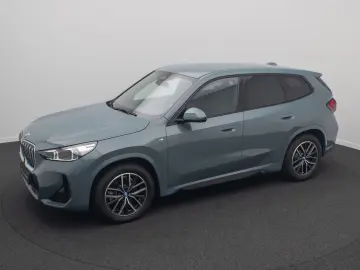 BMW iX1 xD30 M Sport HUD DAB AHK 360  CockpitPro 18