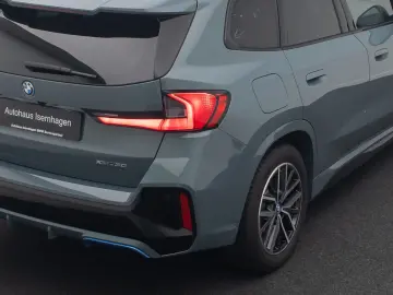 BMW iX1 xD30 M Sport HUD DAB AHK 360  CockpitPro 18