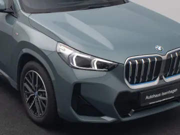 BMW iX1 xD30 M Sport HUD DAB AHK 360  CockpitPro 18