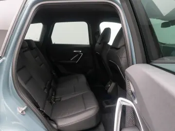 BMW iX1 xD30 M Sport HUD DAB AHK 360  CockpitPro 18