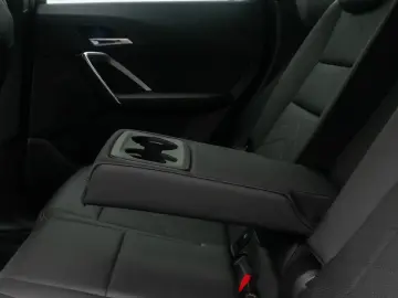 BMW iX1 xD30 M Sport HUD DAB AHK 360  CockpitPro 18