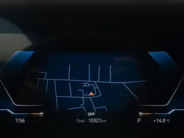 BMW iX1 xD30 M Sport HUD DAB AHK 360  CockpitPro 18