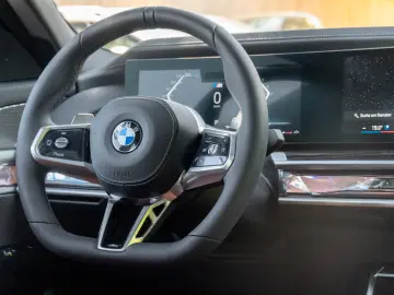BMW 740d M SPORT.MASSAGE.SOFTC.SKY.DR.ASS.PRO.360