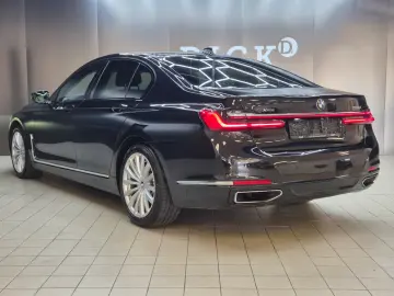 BMW 740 d xDr LUFT LASER PROF HEAD STNDHZ H&K ACC MF