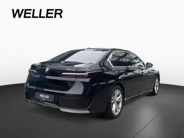 BMW 750e xDrive LiCoPro PA  DAB DA IconicGlow DAB
