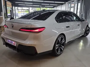 BMW 740 d xDrive M Sport PRO CINEMA EXECUTIVE-LOUNGE