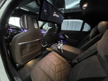 BMW 740 d xDrive M Sport PRO CINEMA EXECUTIVE-LOUNGE