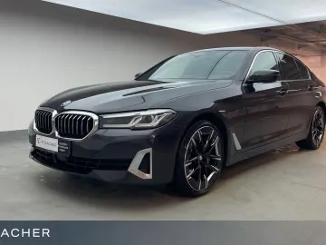 BMW 530i A xDrive Luxury-Line AHK LCProf ACC