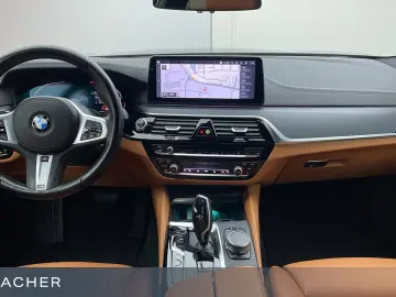 BMW 530i A xDrive Luxury-Line AHK LCProf ACC