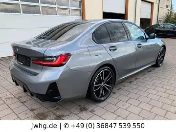 BMW 320 d xDrive M Sport 360 DrivingProf 19  HeadUp