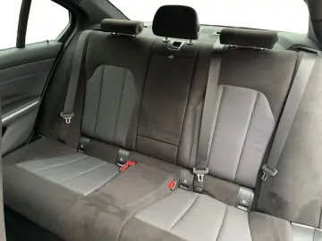 BMW 320d M Sport ACC HIFI 360  ADAPTLED GLASDACH