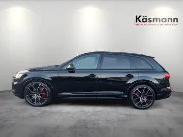 AUDI Q7 S line 55TFSI COMP PLUS AHK MATRIX 7SITZER