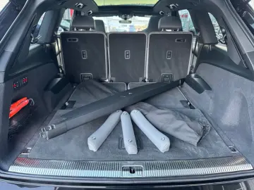 AUDI Q7 S line 55TFSI COMP PLUS AHK MATRIX 7SITZER