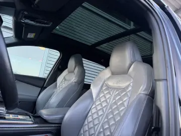 AUDI Q7 S line 55TFSI COMP PLUS AHK MATRIX 7SITZER