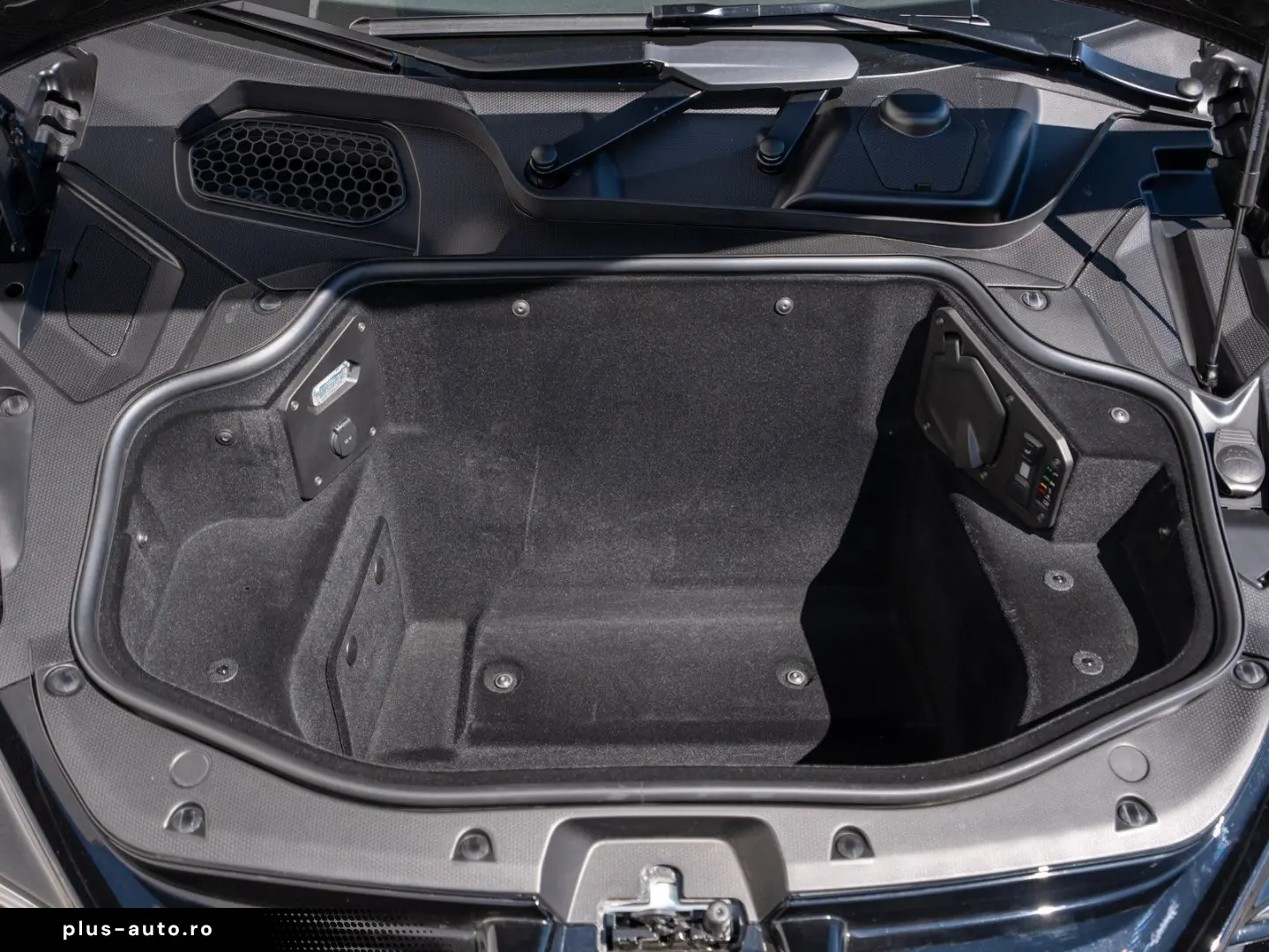 LAMBORGHINI Revuelto V12 SPORTSEAT CORSA-TEX PASSENGER-DISPL