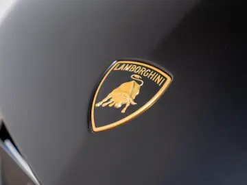 LAMBORGHINI Revuelto V12 SPORTSEAT CORSA-TEX PASSENGER-DISPL