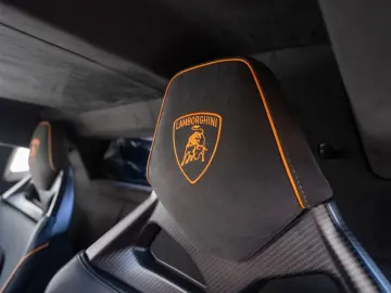LAMBORGHINI Revuelto V12 SPORTSEAT CORSA-TEX PASSENGER-DISPL