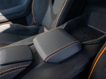 LAMBORGHINI Revuelto V12 SPORTSEAT CORSA-TEX PASSENGER-DISPL