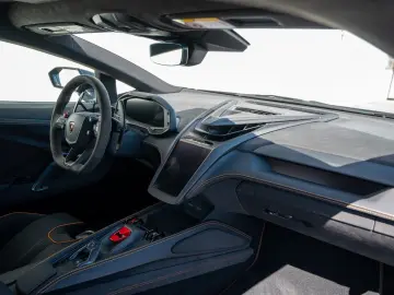 LAMBORGHINI Revuelto V12 SPORTSEAT CORSA-TEX PASSENGER-DISPL