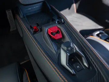 LAMBORGHINI Revuelto V12 SPORTSEAT CORSA-TEX PASSENGER-DISPL