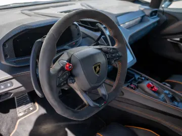 LAMBORGHINI Revuelto V12 SPORTSEAT CORSA-TEX PASSENGER-DISPL